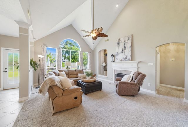 2302 Palm Circle, Seabrook, TX 77586