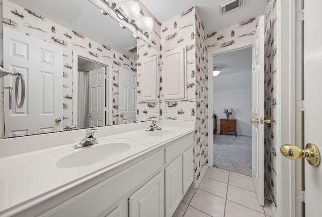 2302 Palm Circle, Seabrook, TX 77586