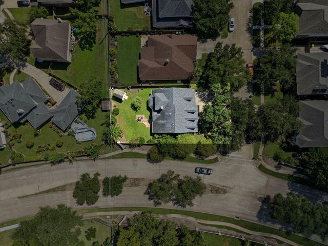 2302 Palm Circle, Seabrook, TX 77586