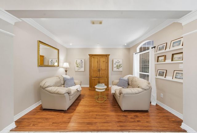 2302 Palm Circle, Seabrook, TX 77586