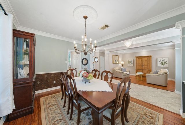 2302 Palm Circle, Seabrook, TX 77586