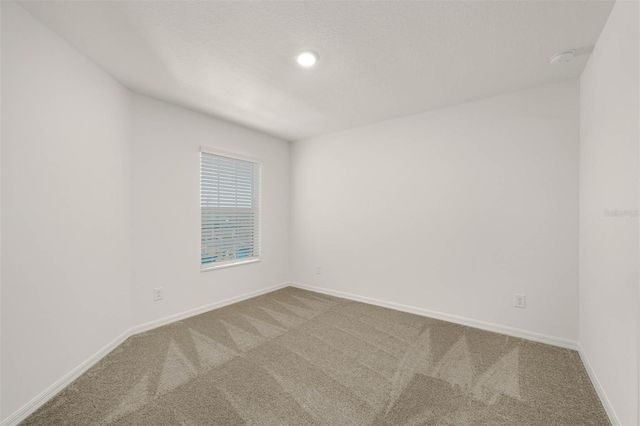 721 POPPY LANE, Dundee, FL 33838