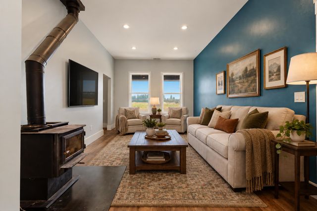32223 N Division Rd, Deer Park, WA 99006