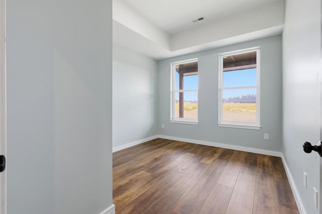 32223 N Division Rd, Deer Park, WA 99006