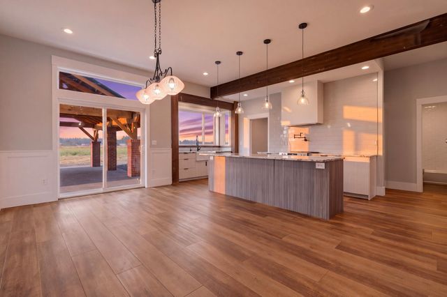 32223 N Division Rd, Deer Park, WA 99006