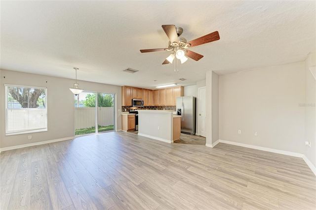 10825 GREAT CARLISLE COURT, Riverview, FL 33578
