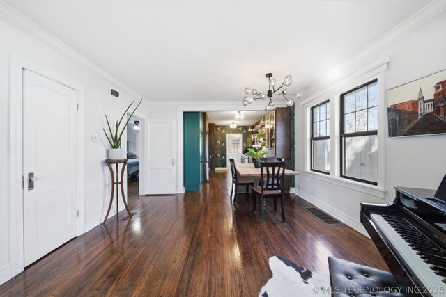 1624 S Victor Avenue, Tulsa, OK 74104