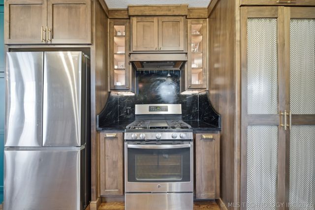 1624 S Victor Avenue, Tulsa, OK 74104