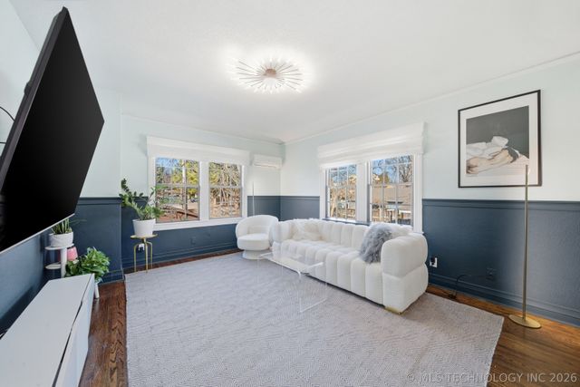 1624 S Victor Avenue, Tulsa, OK 74104