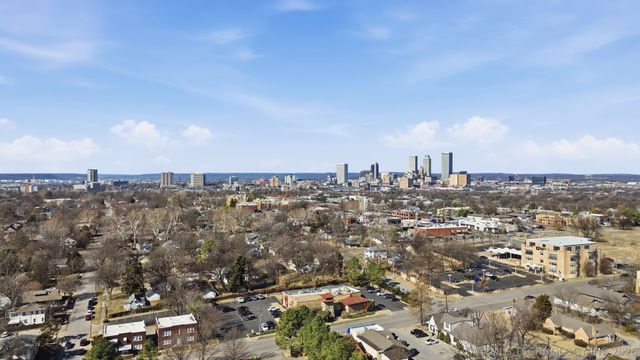 1624 S Victor Avenue, Tulsa, OK 74104