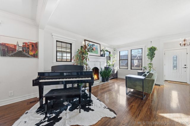 1624 S Victor Avenue, Tulsa, OK 74104