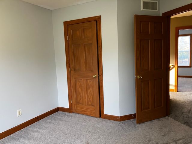 4503 WOODCLIFF Lane, Roscoe, IL 61073