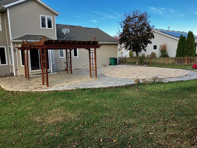 4503 WOODCLIFF Lane, Roscoe, IL 61073