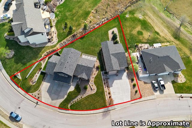 2049 HARNEY DR, Rapid City, SD 57702