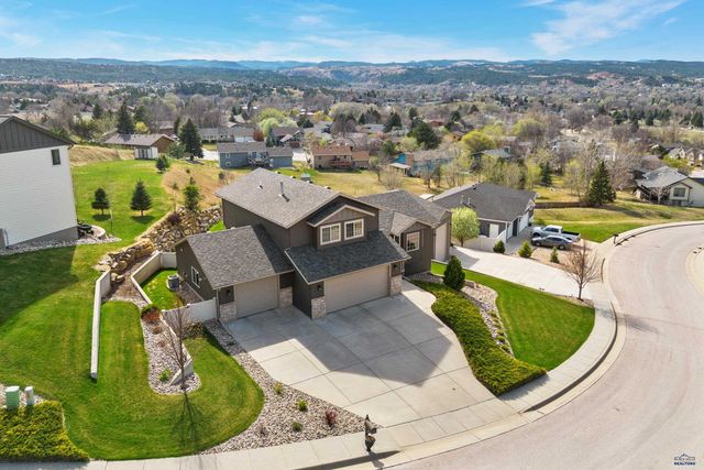 2049 HARNEY DR, Rapid City, SD 57702