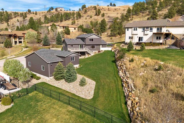 2049 HARNEY DR, Rapid City, SD 57702