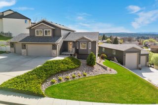 2049 HARNEY DR, Rapid City, SD 57702