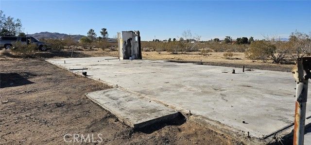 57186 Karol Road, Landers, CA 92285