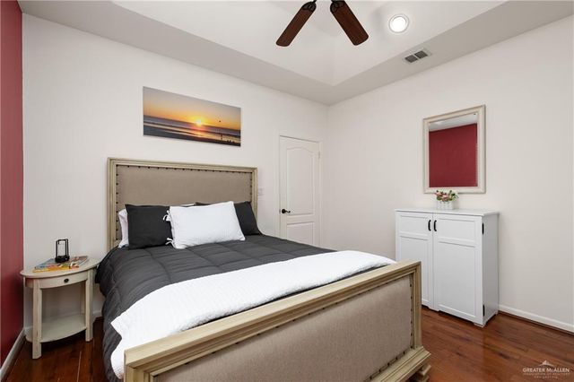 125 E Yucca Avenue, Mcallen, TX 78504