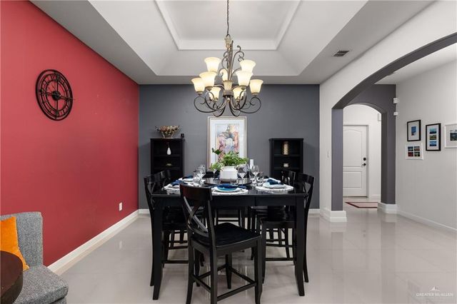 125 E Yucca Avenue, Mcallen, TX 78504