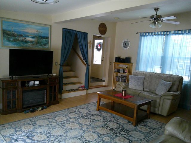 179 Acres Of Pine Road, Coventry, RI 02816