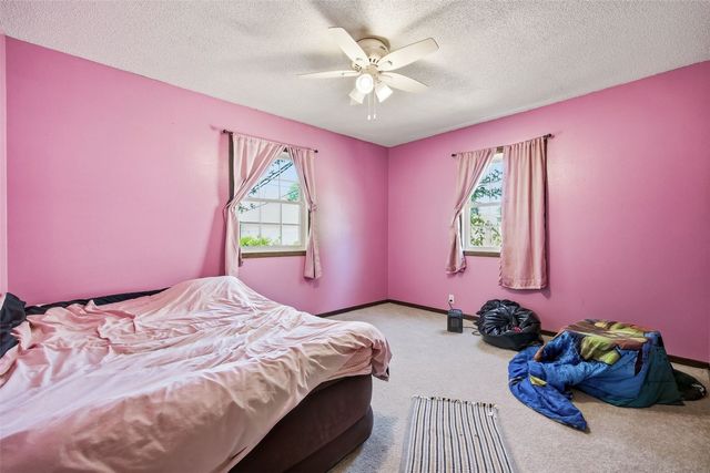 4513 Navajo Dr NE, Cedar Rapids, IA 52402