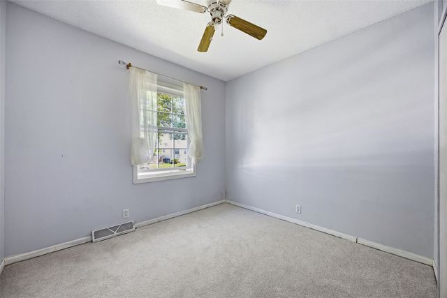4513 Navajo Dr NE, Cedar Rapids, IA 52402