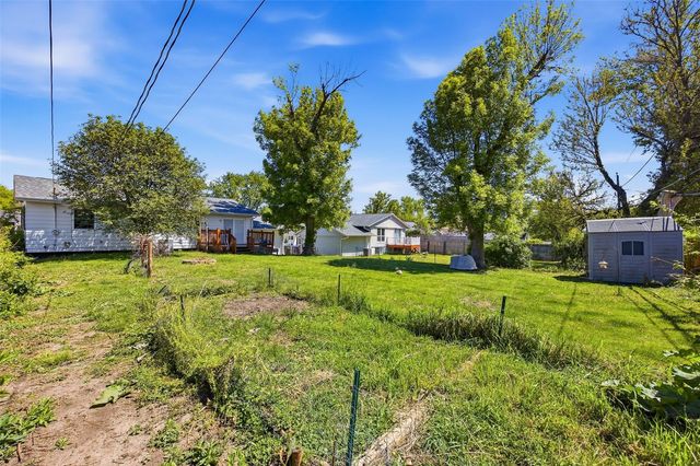 4513 Navajo Dr NE, Cedar Rapids, IA 52402