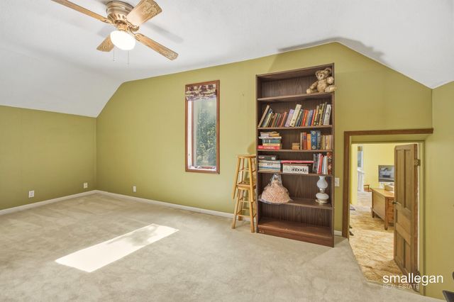 14960 White Creek Avenue NE, Cedar Springs, MI 49319