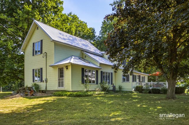 14960 White Creek Avenue NE, Cedar Springs, MI 49319