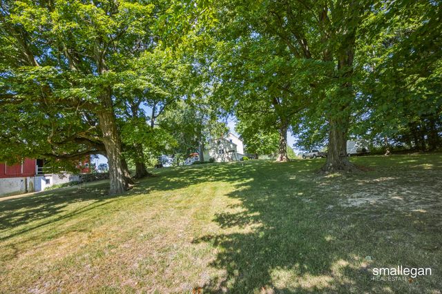 14960 White Creek Avenue NE, Cedar Springs, MI 49319