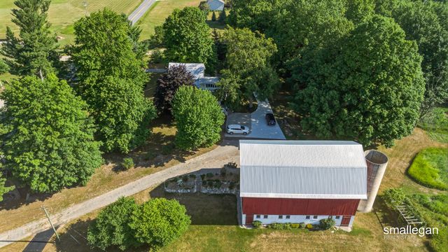 14960 White Creek Avenue NE, Cedar Springs, MI 49319