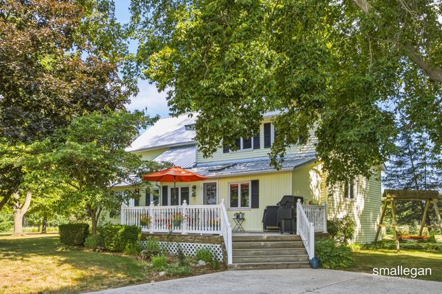 14960 White Creek Avenue NE, Cedar Springs, MI 49319