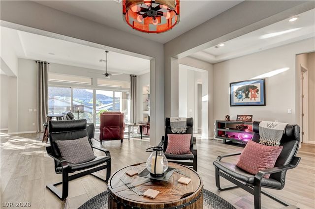 51 Thorn Creek Street, Henderson, NV 89011