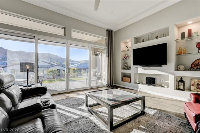 51 Thorn Creek Street, Henderson, NV 89011