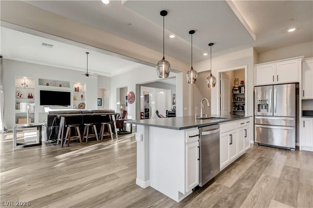 51 Thorn Creek Street, Henderson, NV 89011