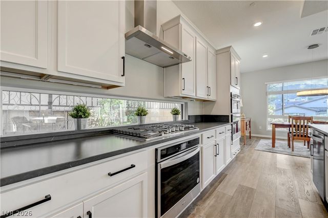 51 Thorn Creek Street, Henderson, NV 89011