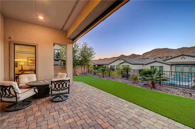 51 Thorn Creek Street, Henderson, NV 89011