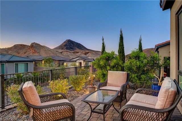 51 Thorn Creek Street, Henderson, NV 89011