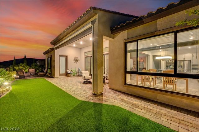 51 Thorn Creek Street, Henderson, NV 89011