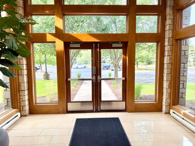 1776 Legacy Circle 117-D, Naperville, IL 60563
