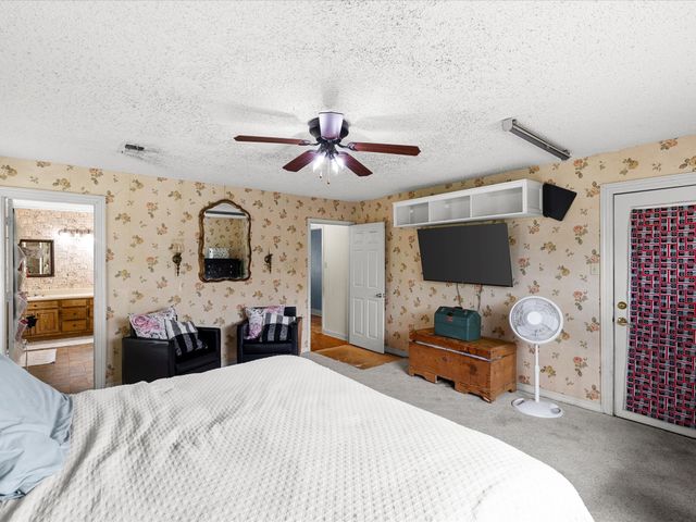 1100 Heritage Creek Drive, Rhome, TX 76078