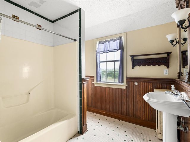1100 Heritage Creek Drive, Rhome, TX 76078