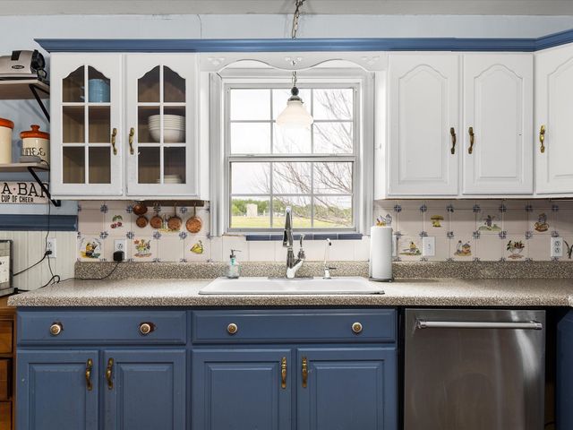 1100 Heritage Creek Drive, Rhome, TX 76078