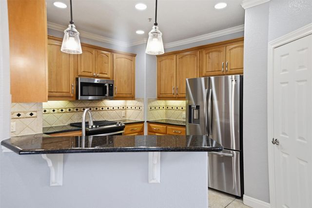 10300 Morado CV 801, Austin, TX 78759