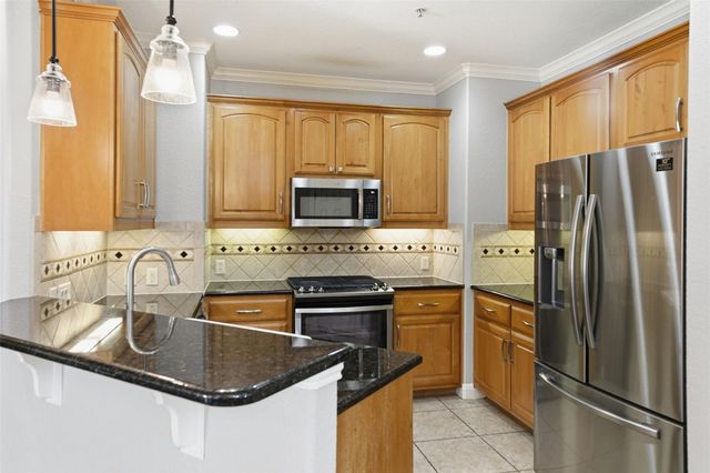 10300 Morado CV 801, Austin, TX 78759