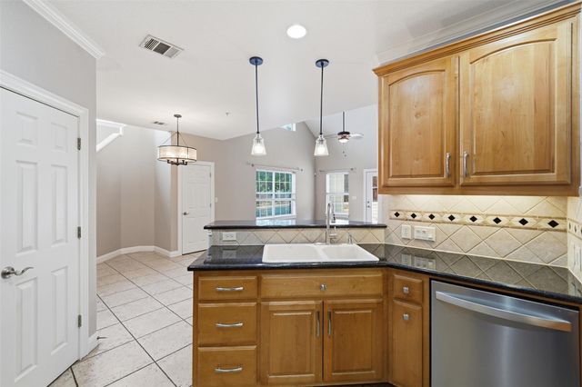 10300 Morado CV 801, Austin, TX 78759