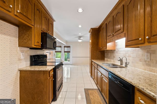 981 Clubland Way, Marietta, GA 30068