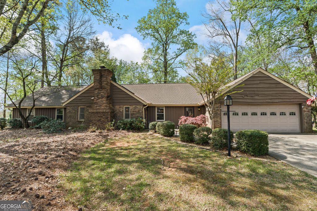 981 Clubland Way, Marietta, GA 30068