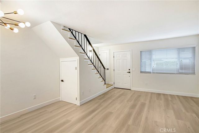 533 W 9th, Upland, CA 91786